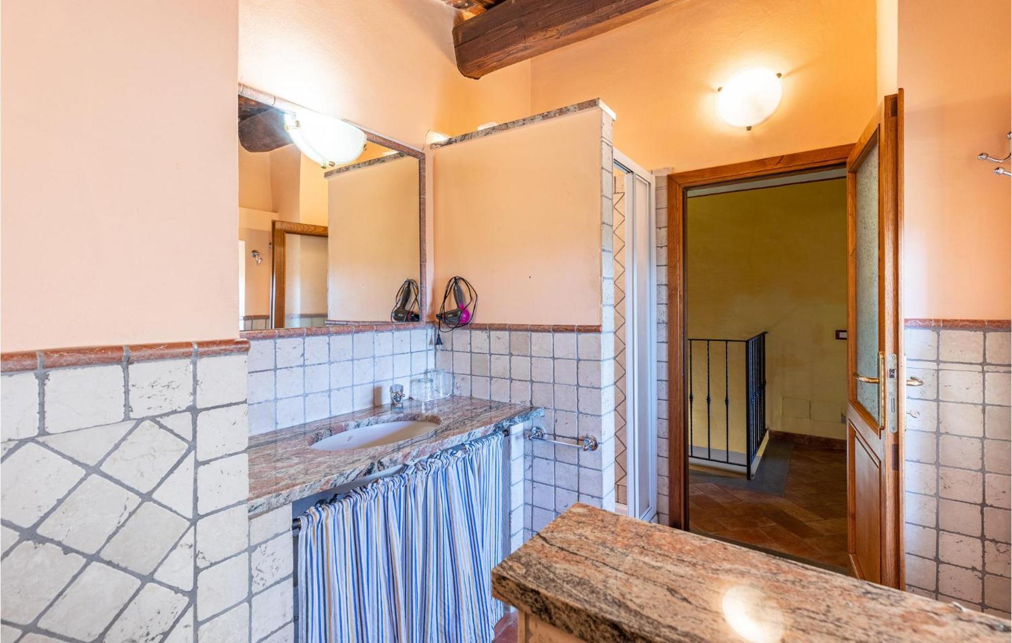 Awesome Home In Marliana With Kitchenette Eksteriør bilde