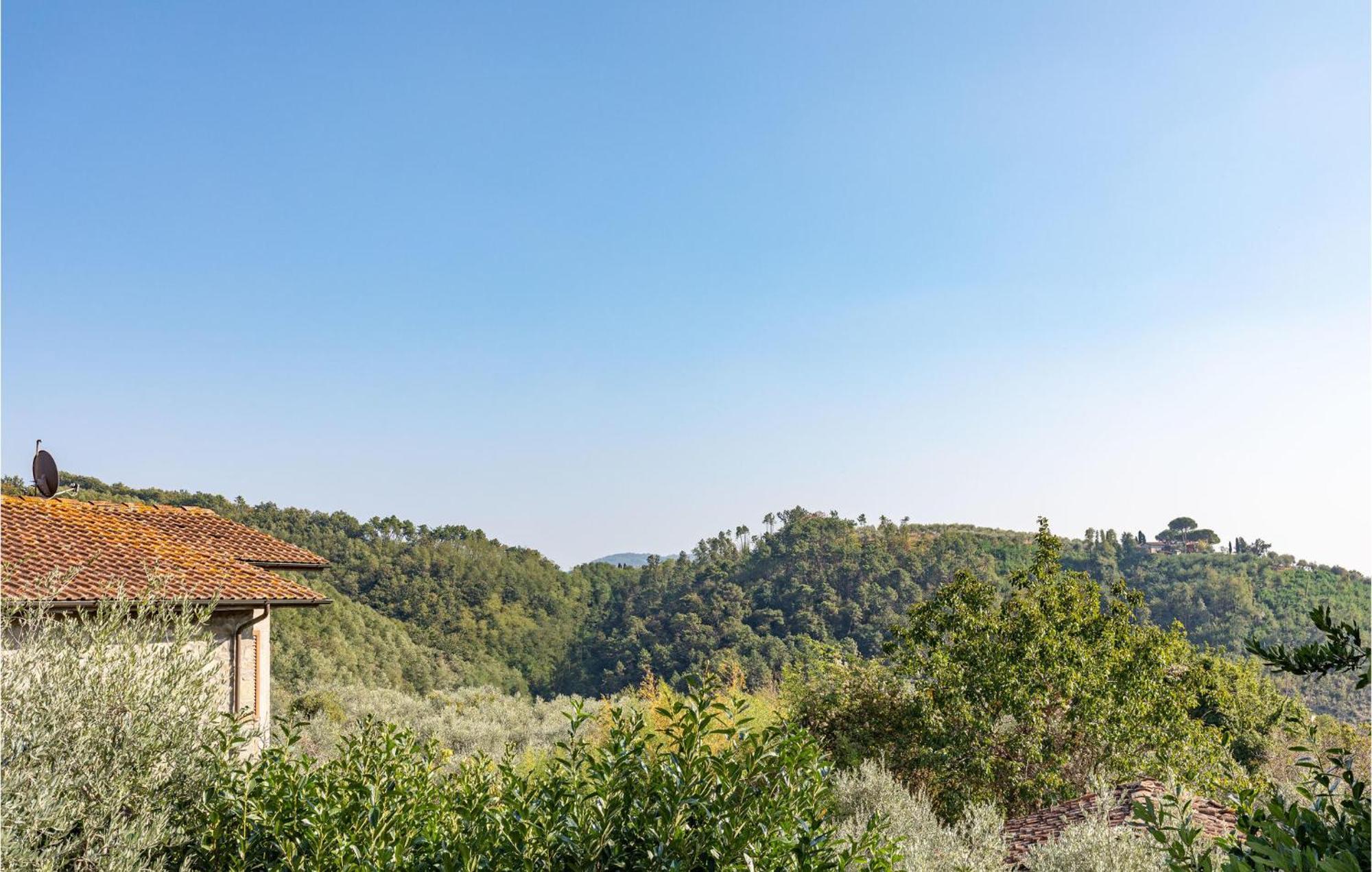 Awesome Home In Marliana With Kitchenette Eksteriør bilde