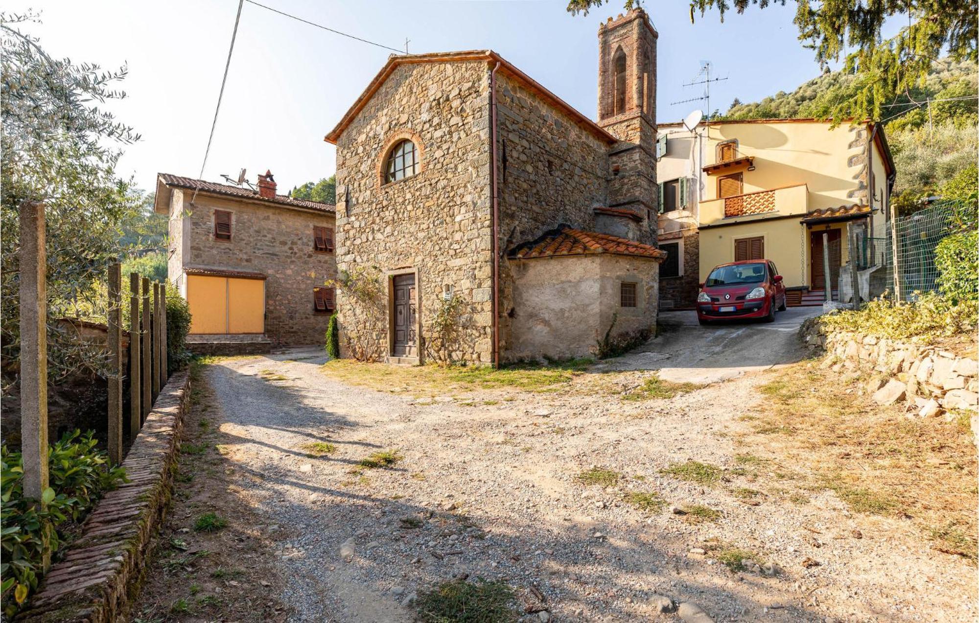 Awesome Home In Marliana With Kitchenette Eksteriør bilde