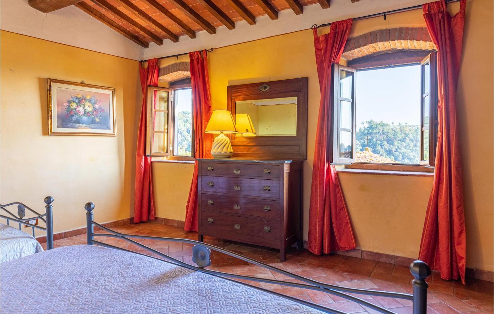 Awesome Home In Marliana With Kitchenette Eksteriør bilde